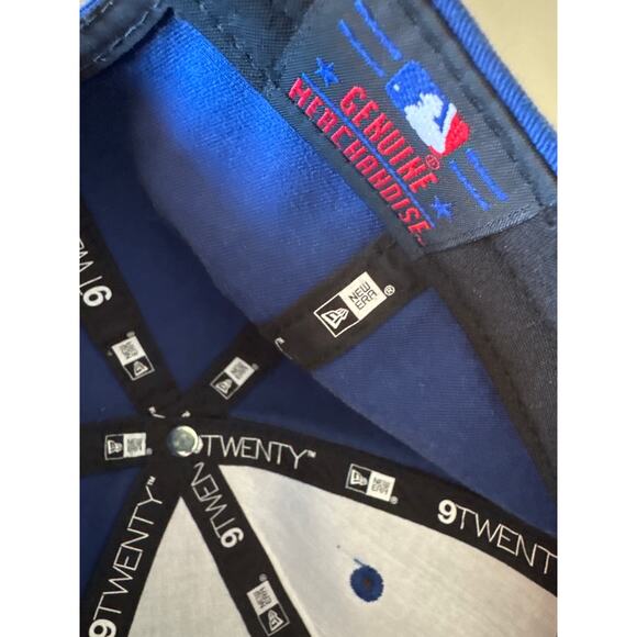 MLB Toronto Blue Jays New Era 9Twenty Women’s Blue Floral Embroidered Strap Hat - Picture 7 of 8